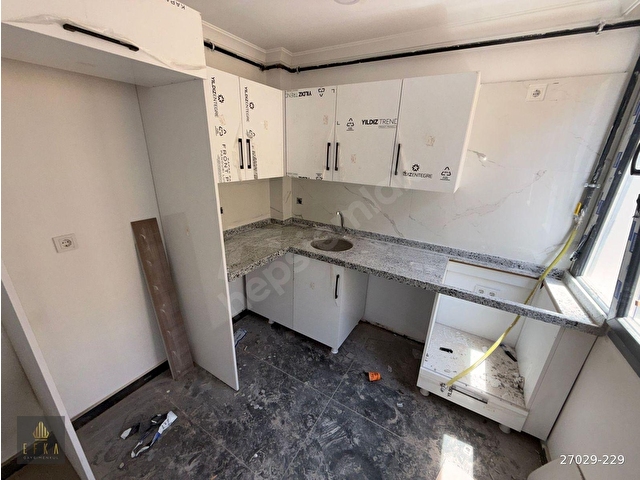 Efka Gayrimenkulden E5e Yakın Yeni Binada Kiralık 1+1 Daire - Görsel 17