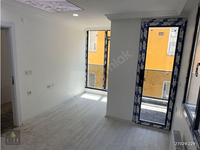 Efka Gayrimenkulden E5e Yakın Yeni Binada Kiralık 1+1 Daire - Görsel 6