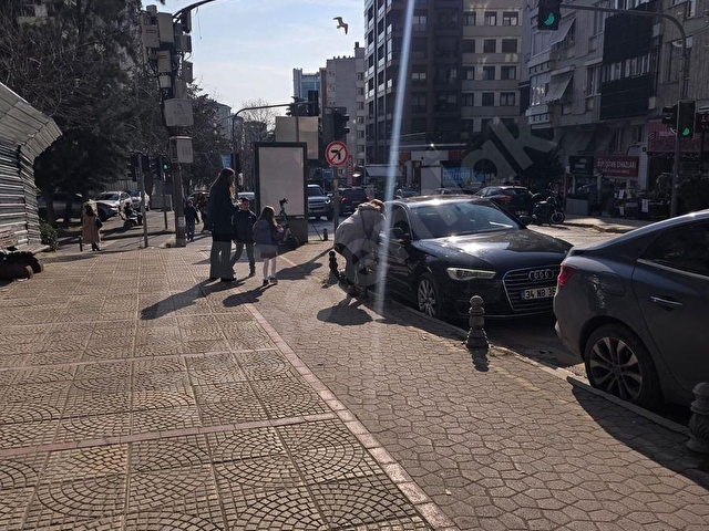 TÜTÜNCÜ MEHMET EFENDİ CADDESİ ÜZERİNDE İSKANLI SATILIK MAĞAZA - Görsel 5