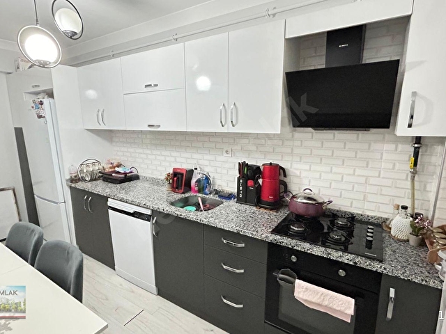 UZUNKALDIRIM CAD. YAKINI 2 BALKONLU EBEVEYN BANYOLU YÜKSEK GİRİŞ 2+1 SATILIK DAİRE - Görsel 5