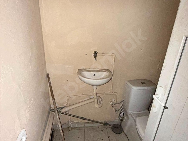 Balıkyolu’na 2 Dakika Mesafede 40 m² Kiralık Birleşik Dükkan - Görsel 7