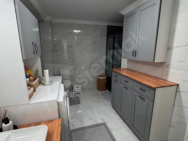 AVCILAR DENIZKOSKLERDE 20 YILLIK BİNADA 3+1 160M2 SATILIK DAİRE - Görsel 28