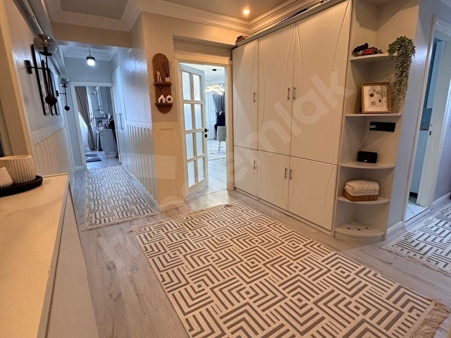 AVCILAR DENIZKOSKLERDE 20 YILLIK BİNADA 3+1 160M2 SATILIK DAİRE - Görsel 14