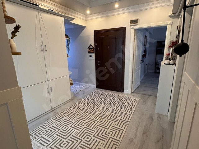 AVCILAR DENIZKOSKLERDE 20 YILLIK BİNADA 3+1 160M2 SATILIK DAİRE - Görsel 7