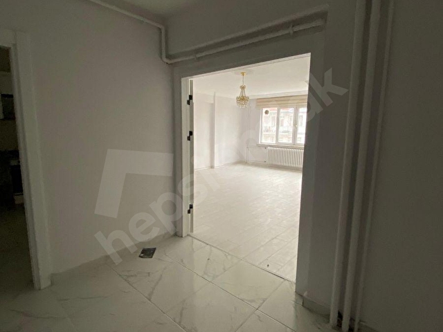 VİŞNELİK MAHALLESİ, TAŞKÖPRÜ CADDESİNDE 140 METREKARE 3+1 MERKEZİ KONUMDA KUSURSUZ HARİKA BİR DAİRE - Görsel 19