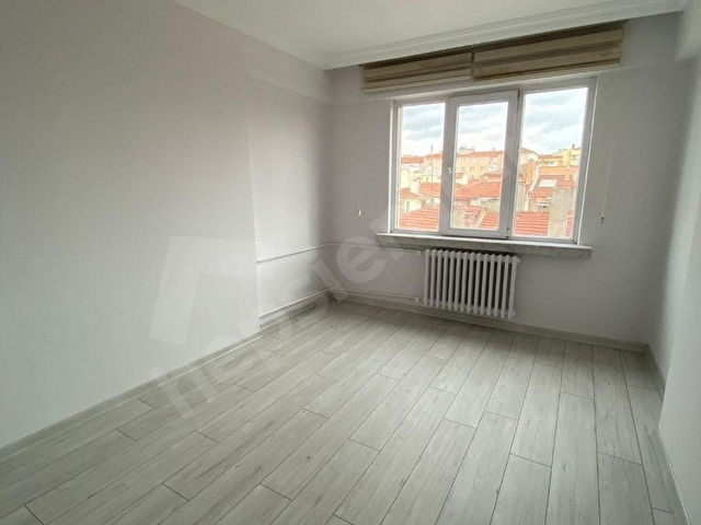 VİŞNELİK MAHALLESİ, TAŞKÖPRÜ CADDESİNDE 140 METREKARE 3+1 MERKEZİ KONUMDA KUSURSUZ HARİKA BİR DAİRE - Görsel 27