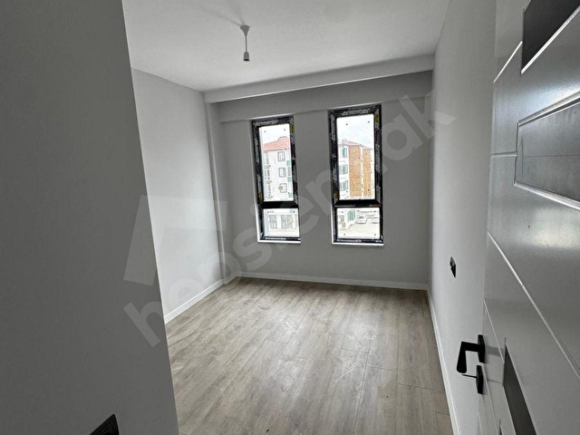 ONUR YAMANER GAYRİMENKUL’DEN TOROSDA SATILIK 1+1 ULTRA LÜKS DAİRE - Görsel 4