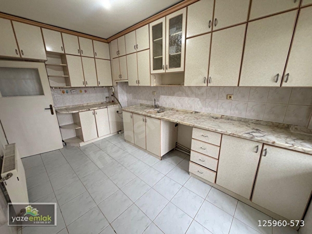 Yaze Emlak’tan Sağlık Mh.de Aksa Doğalgaz Yanında 3+1 Kiralık Daire - Görsel 2