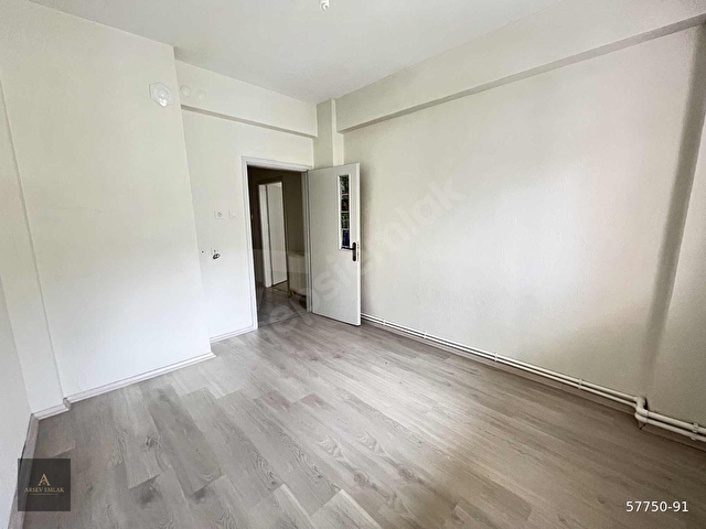 SELÇUK ÜNİVERSİTESİ KARŞISINDA KİRALIK 3+1 DAİRE - Görsel 11