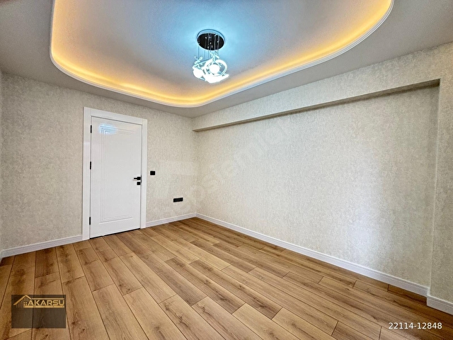 AKARSUDAN KABİL CADDESİ ÜZERİNDE LÜKS YAPILI ARAKAT 3+1+2 BANYOLU ASANSÖRLÜ OTOPARKLI SATILIK DAİRE - Görsel 11