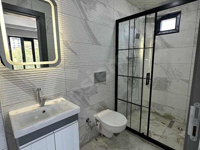 GÜMÜŞÇAYDA 100 M2 2+1 EBEVEYN BANYOLU DAİRE - Görsel 2