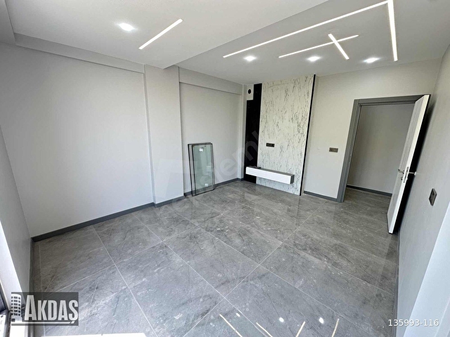 GÜMÜŞÇAYDA 100 M2 2+1 EBEVEYN BANYOLU DAİRE - Görsel 8