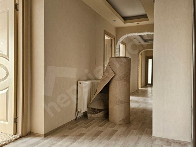 ESENBOĞA MERKEZDE GÜNEY CEPHE 4+1 KİRALIK