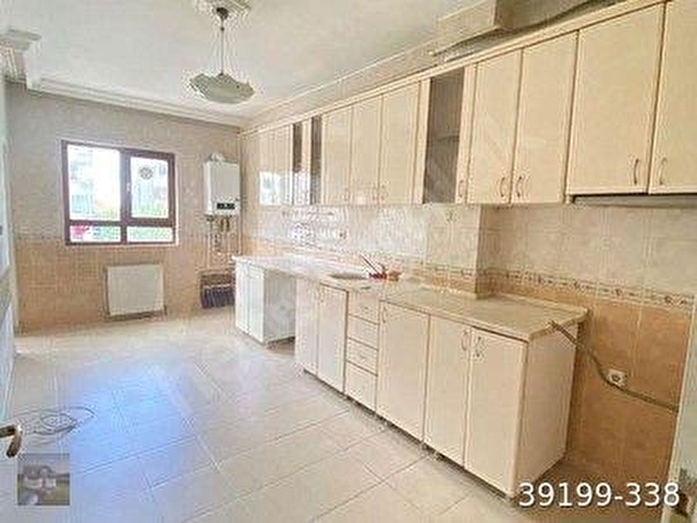 HİTİT GAYRİMENKULDEN DİKMEN CADDE ÜZERİ ASANSÖRLÜ BİNA 1.KAT BAKIMLI ÖN CEPHE GENİŞ 4+1 EBEVEYN BAN - Görsel 10