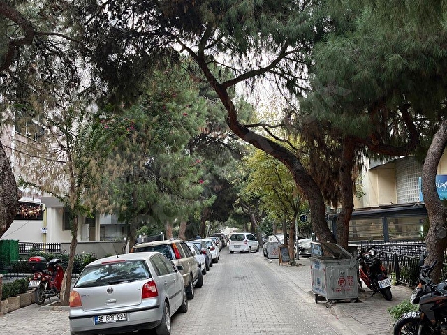 Bornova büyük park ile M.Kemal caddesi aradında bakımlı 3+1 - Görsel 3