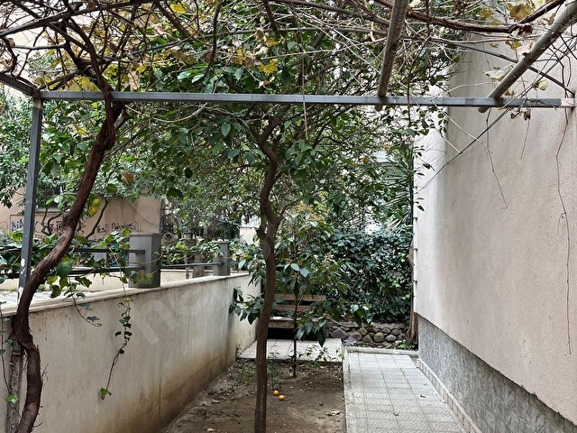 Bornova büyük park ile M.Kemal caddesi aradında bakımlı 3+1 - Görsel 6