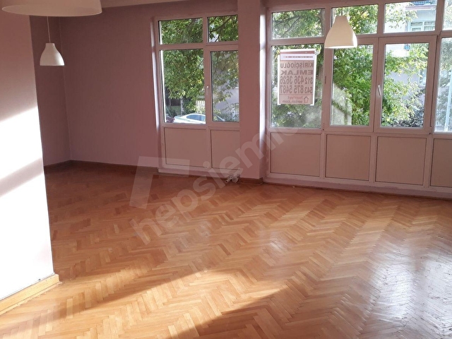SATILIK, G.O.P., REŞİT GALİP CAD.DE, 2+1, ÖN, 2. KATTA, BOŞ, GÜNEY-BATI CEPHE, MERKEZİ