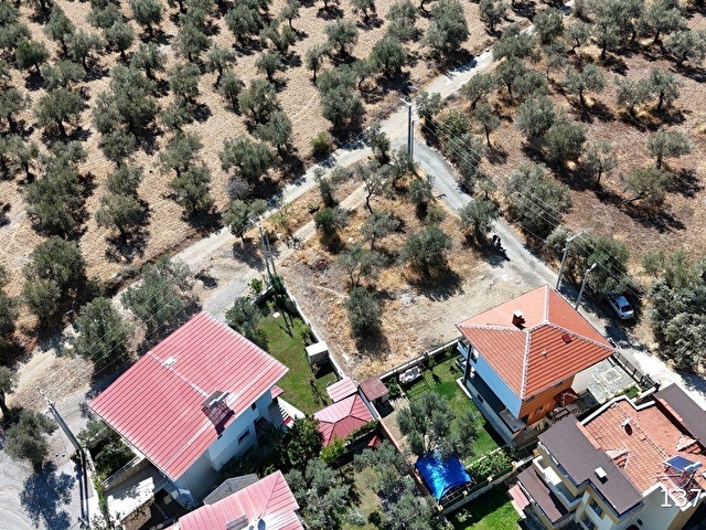 BYZ GRUP EDREMİT GÜRE DE DENİZ MANZARALI KÖŞE PARSEL ARSA - Görsel 17