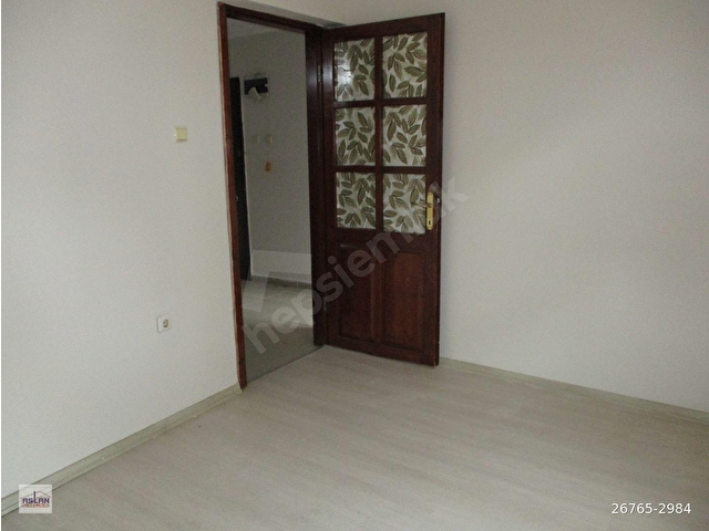 BAHÇELİEVLERDE MERKEZİ YERİNDE ASANSÖRLÜ KALORİFERLİ OTOPARKLI DAİRE - Görsel 9