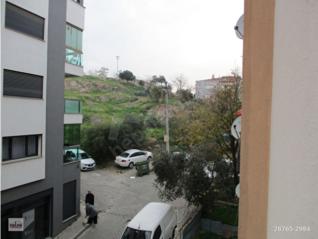 BAHÇELİEVLERDE MERKEZİ YERİNDE ASANSÖRLÜ KALORİFERLİ OTOPARKLI DAİRE