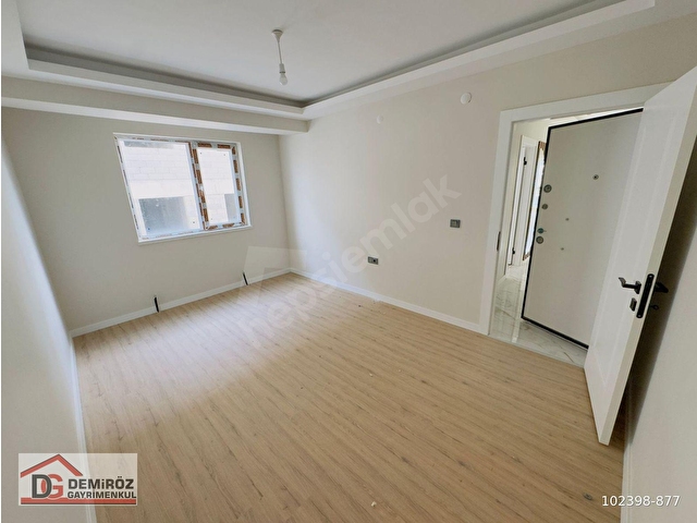 DEMİRÖZDEN F.ÇAKMAKTA FERAH KULLANIMLI ARAKAT GENİŞ BALKONLU 2+1 DAİRE - Görsel 30