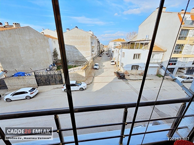 CADDE26 DAN ERTAŞ CADDESİNİN DİBİNDE ARAKAT SATILIK 2+1 DAİRE - Görsel 8
