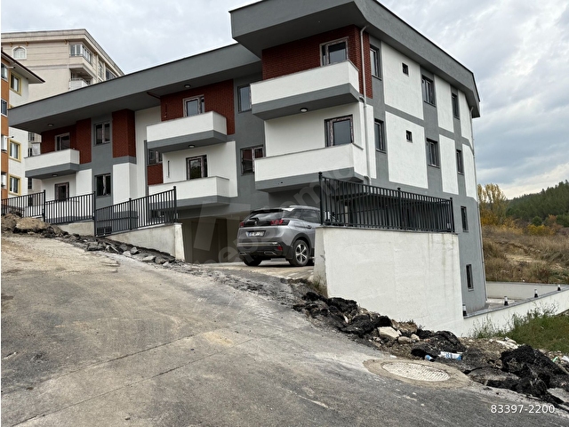 TOPSAKAL EMLAKTAN KARABÜK 100. YILDA KOMPLE SATILIK YENİ BİNA