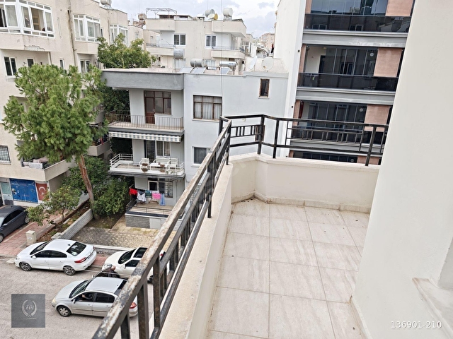 PALMİYE MAH. DE DENİZ KENARINDA GENİŞ 4+1 EŞYALI DUBLEKS DAİRE - Görsel 14