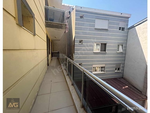 NOKTADAN SAAT KULESİ CADDESİ ÜZERİNDE SATILIK GENİŞ 3+1 DAİRE - Görsel 13