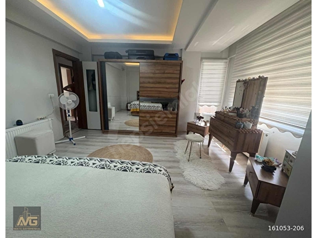 NOKTADAN SAAT KULESİ CADDESİ ÜZERİNDE SATILIK GENİŞ 3+1 DAİRE - Görsel 12