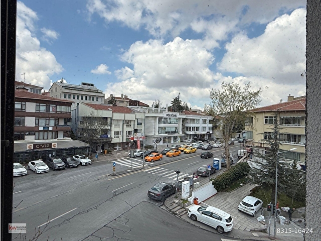 GOP UĞUR MUMCU CD. İLE KULELİ SOKAK KESİŞTİĞİ KÖŞEDE FUNDA PASTANESİ ÜZERİNDE BAKIMLI OFİS - Görsel 10