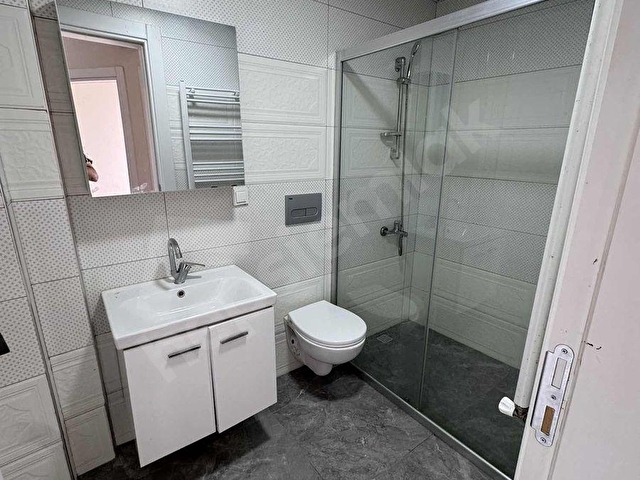 Çarşıya yakın konumda 1+1 kiralık daire !! - Görsel 4