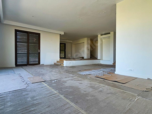 Bodrum Yalıkavakta Panoromik Manzaralı Müstakil Triplex Villa - Görsel 25