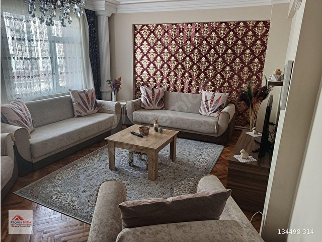KAÇMAZ  EMLAKTAN  DERİNCE  MERKEZDE KİRALIK  3+1 DAİRE - Görsel 2