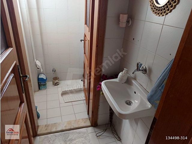 KAÇMAZ  EMLAKTAN  DERİNCE  MERKEZDE KİRALIK  3+1 DAİRE - Görsel 3