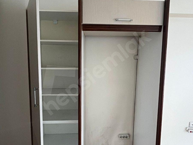 Şehir Merkezine Yakın, Oturuma Hazır Kiralık 1+1 - Görsel 9