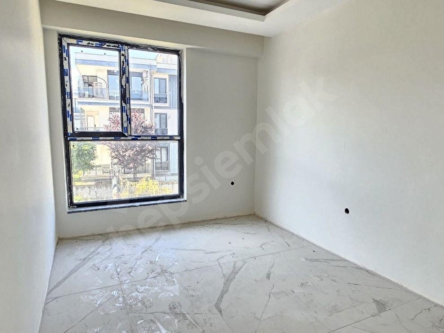 REMAX MAVİ YAZLIKTA 4+1 GENİŞ BAHÇELİ VE TERASLI SATILIK VİLLA - Görsel 19