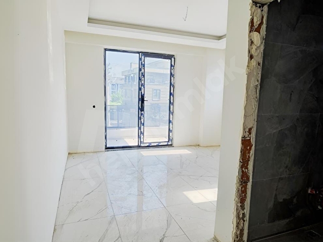 REMAX MAVİ YAZLIKTA 4+1 GENİŞ BAHÇELİ VE TERASLI SATILIK VİLLA - Görsel 14