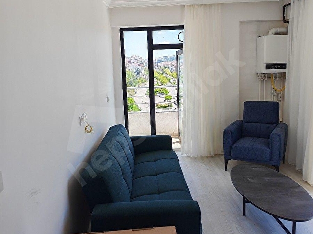 Adliye yanı manzaralı 2+1 eşyalı ev - Görsel 4