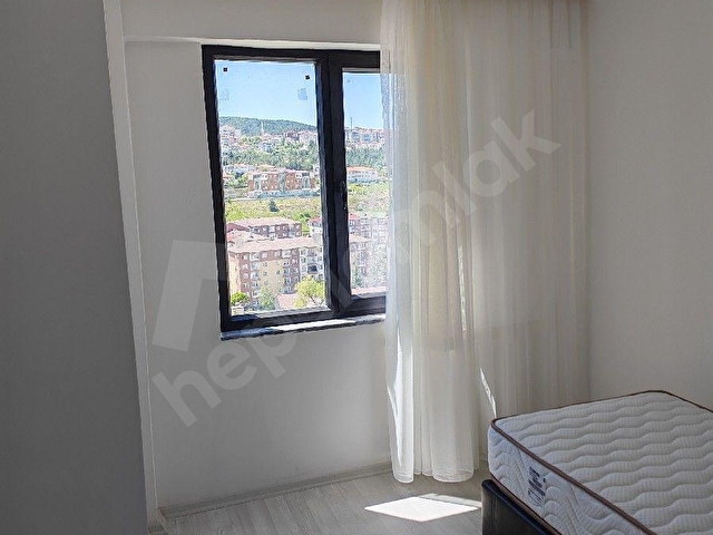 Adliye yanı manzaralı 2+1 eşyalı ev - Görsel 9