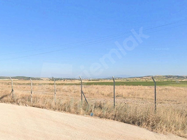 ÖMERLİ MAH 7637M2 YOLA CEPHE SATILIK TARLA - Görsel 8