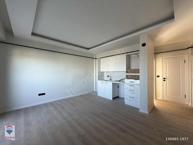 GENİŞ, KULLANIŞLI,MANZARALI VE SIFIR KİRALIK 1+1 / REMAX GÖKHAN