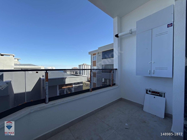 GENİŞ, KULLANIŞLI,MANZARALI VE SIFIR KİRALIK 1+1 / REMAX GÖKHAN - Görsel 6