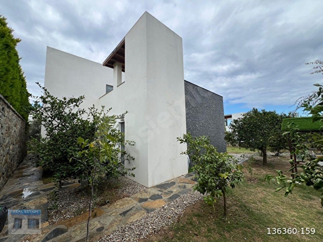 GÜMÜŞLÜK’TE  SATILIK VILLA - Görsel 5