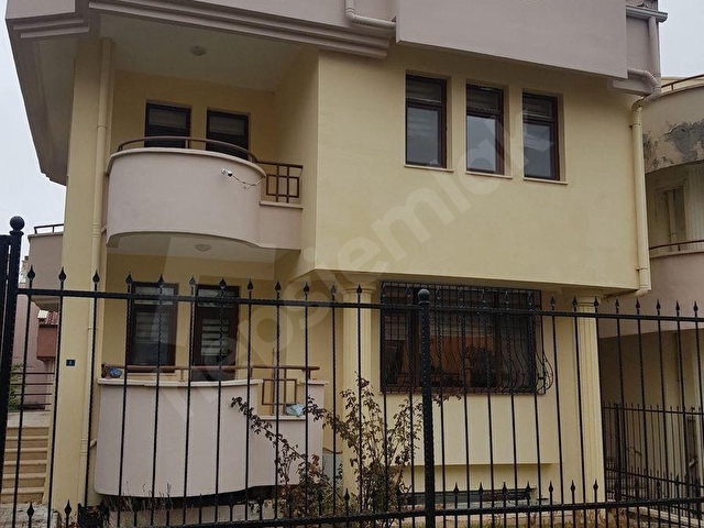 BEYTEPEDE KİRALIK LÜKS YAPILI 7+2 VİLLA - Görsel 2