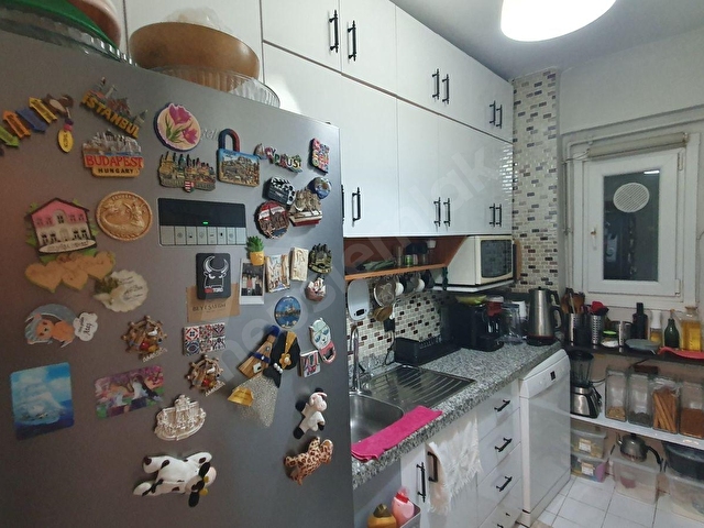 MECİDİYEKÖY, GÜLBAĞDA, 85m2, 2+1, TEMİZ, BAKIMLI ARA KAT.. - Görsel 12