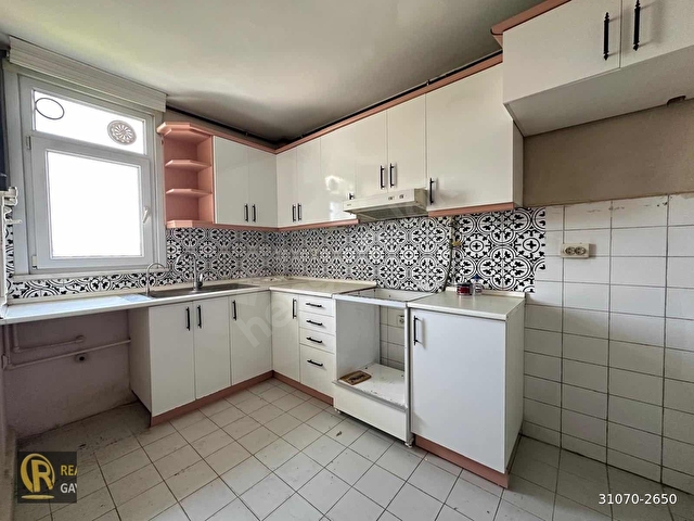 ÜSKÜDAR ATA 2 SİTESİNDE C KAPISINA ÇOK YAKIN FERAH 3+1 DAİRE - Görsel 18