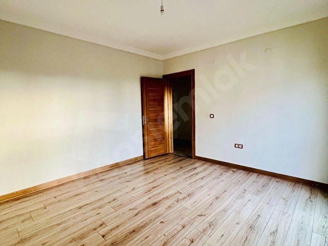 YİĞİT EMLAKTAN SATILIK 2.5+1 BAKMLI BOŞ VE KULLANIMA HAZIR DAİRE - Görsel 16