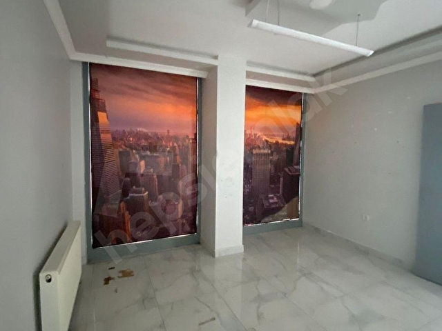 ROTADAN ARMAĞANEVLERDE GENİŞ MASRAFSIZ 95M2 KİRALIK DÜKKAN - Görsel 5