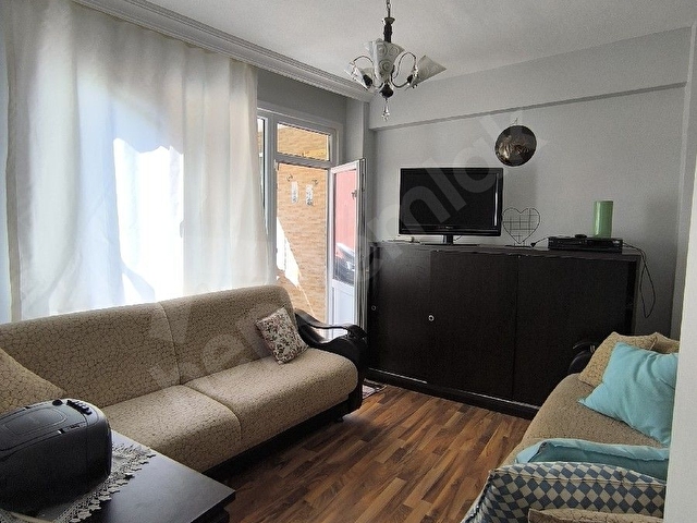 ZEYNEP KAMİL DE 2+1 FULL EŞYALI TEMİZ DAİRE - Görsel 5